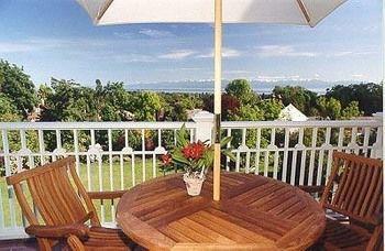Fairholme Manor Bed & Breakfast